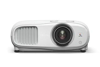 Epson EH-TW7000 4K Pro-UHD 3LCD-Beamer (3.000 Lumen Weiß- und Farbhelligkeit, Kontrastverhältnis 40.000:1, optionales WLAN, HDMI)