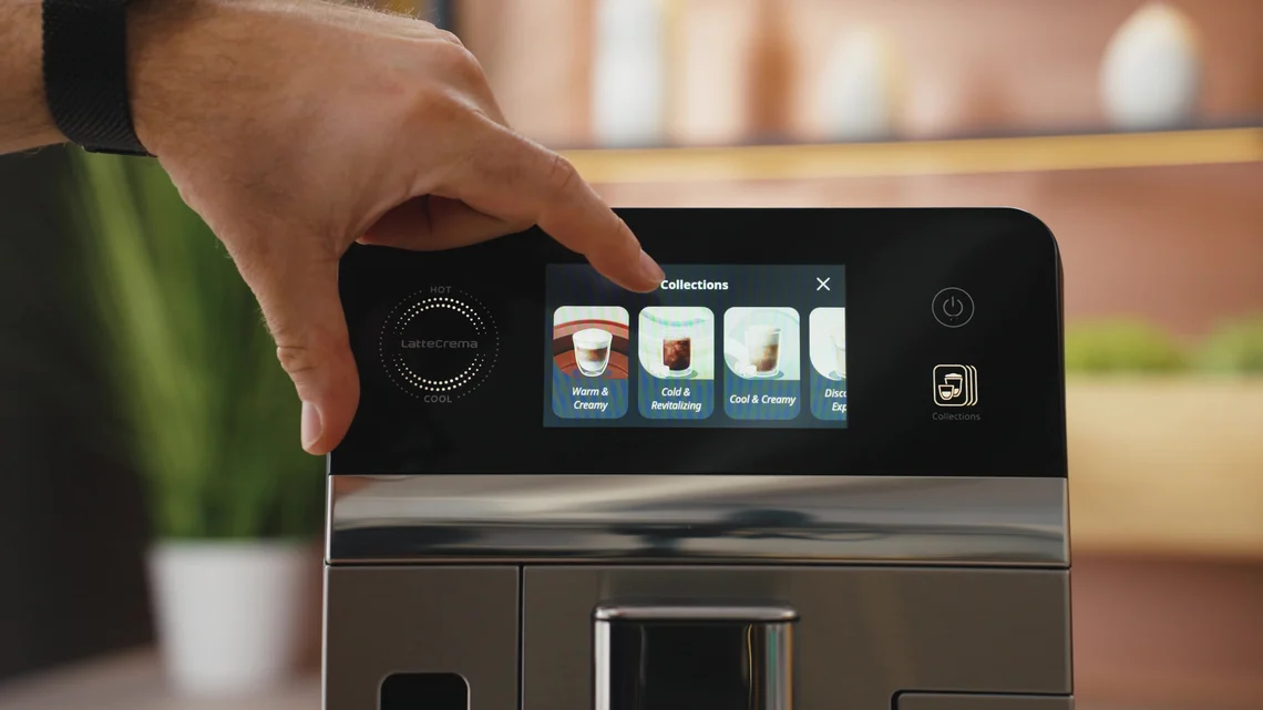 Kollektionen gruppieren die über 50 Getränke übersichtlich auf dem Touchscreen.