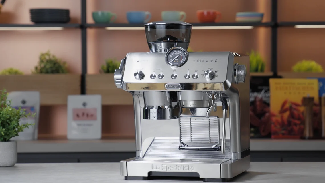 Die De'Longhi La Specialista ist eine absolute Empfehlung für alle Espresso-Puristen.